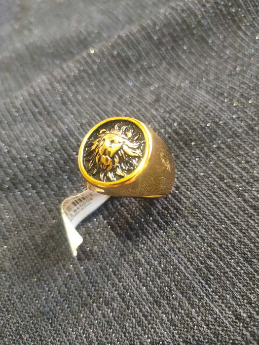 Anel Masculino Detalhado