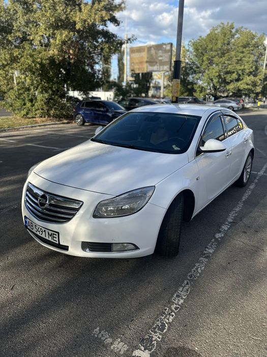 Opel Insignia 2012р 2.0Дизель