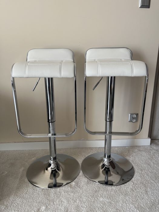 Hokery barowe biale (ekoskóra)