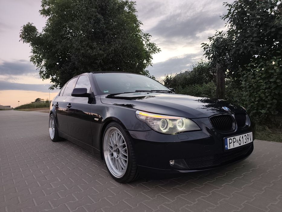BMW E60 525i 19"bbs