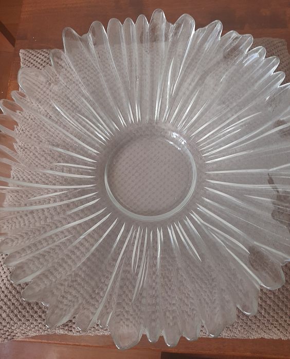 Saladeira em vidro trabalhada