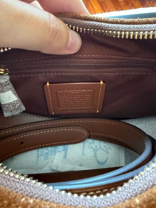 Mala Coach Emily Shoulder Bag em Camurça | Nova com Etiqueta
