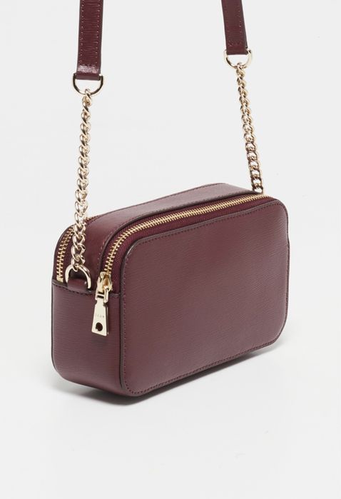 Mala DKNY, nova, em couro