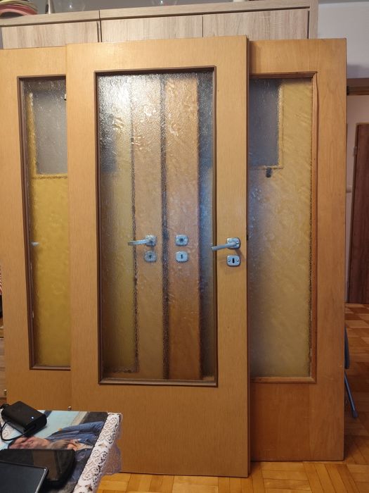 Drzwi wewnętrzne  łazienkowe 2 szt po 20 zł sztuka