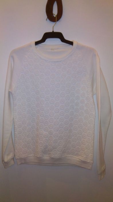 SWEATshirt branca com RENDA