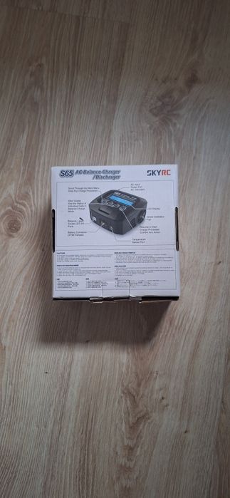 Ładowarka skyrc s65