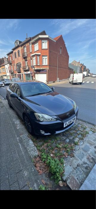 Lexus is 220 d на розборку