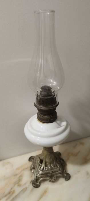 Candeeiro petróleo antigo