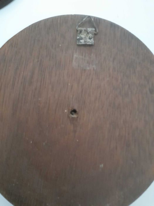 Três molduras de parede em Madeira. Antigas.