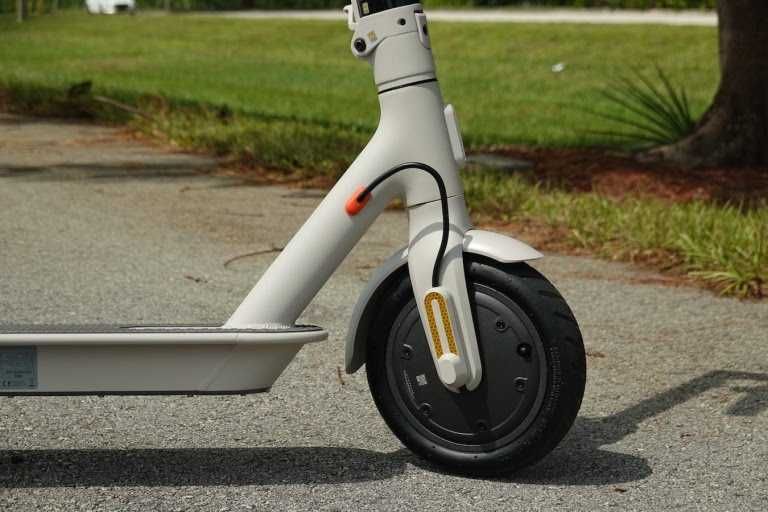 Електросамокат Electric Scooter 365+ APP (MiniRobot)Чорний /Білий|