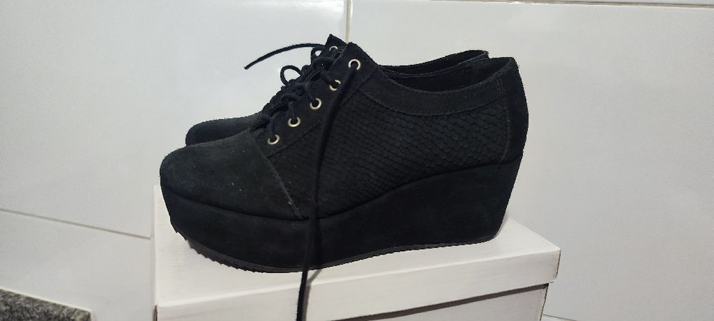 Sapatos Senhora 37/38