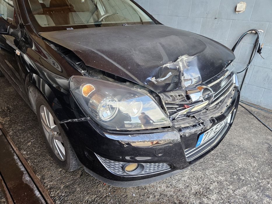 OPEL ASTRA 1.7CDTI  acidentado
