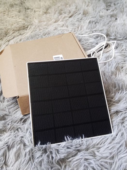 Panel solarny do kamery
