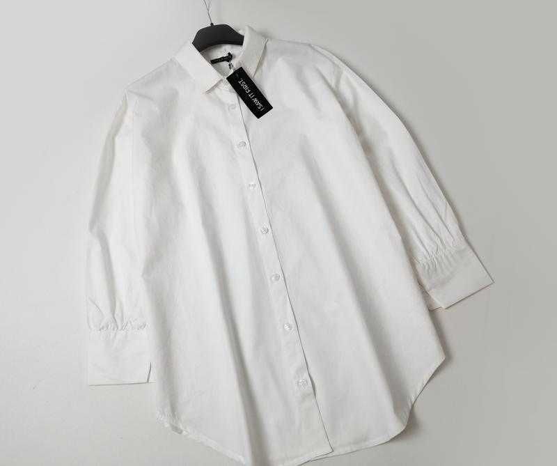 Белая хлопковая удлиненная свободная рубашка