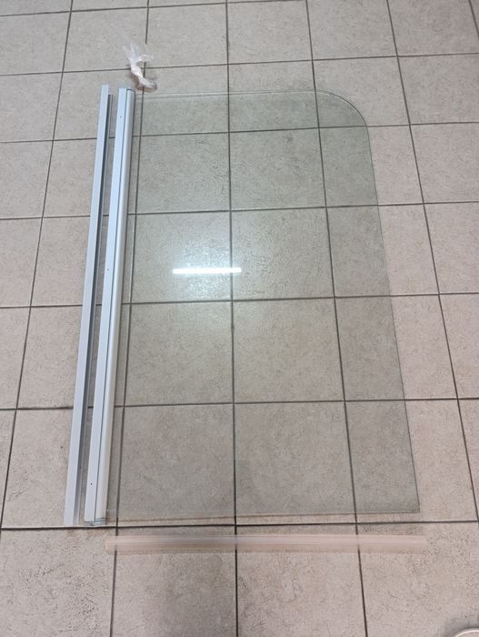 Vendo painel em vidro para banheira