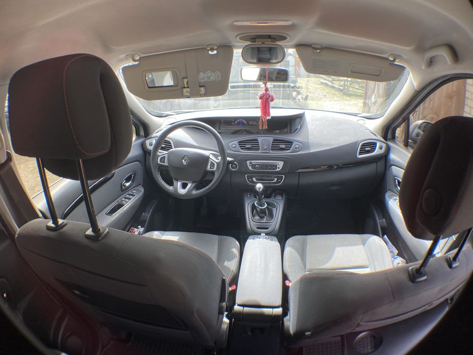 Renault Grand Scenic III 1.5 dCi (110к.с.) 2012р