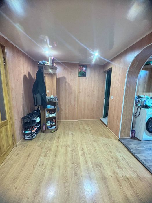 Продається просторий, комфортний будинок в м. Апостолове.