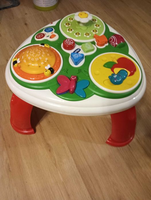 Brinquedo/mesa com sons para criança