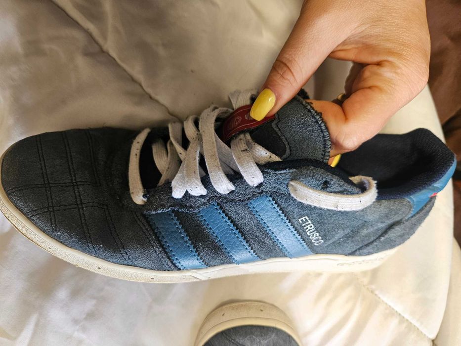 Sapatilhas adidas azuis