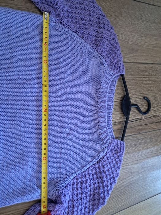 Przepiękny sweterek liliowy, ciepły, xs