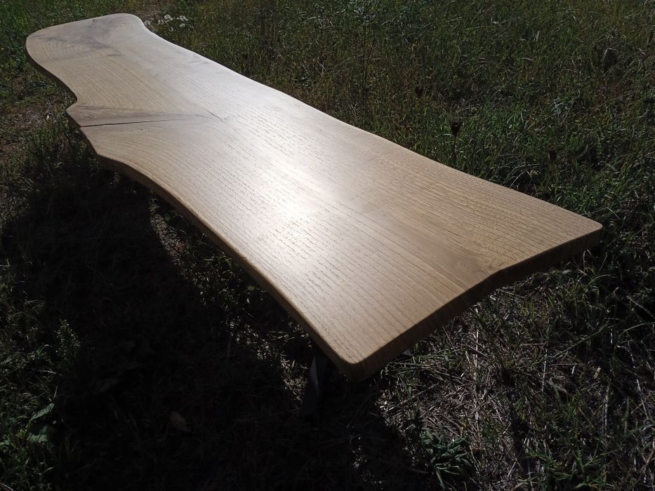 Banco/Mesa central ou de apoio