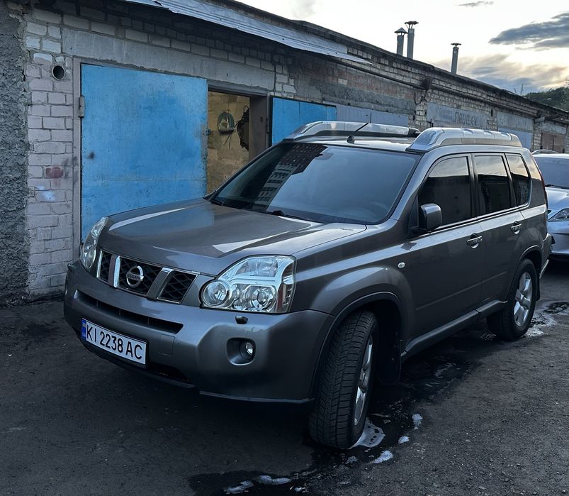 Nissan X-trail columbia 2.5 4x4    Газ- бензин