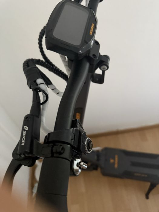 Trotinete Dt 2 pro ausom com pneu suplente a mais