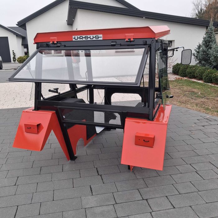 Kabina BIZON ZO56 c360 c330