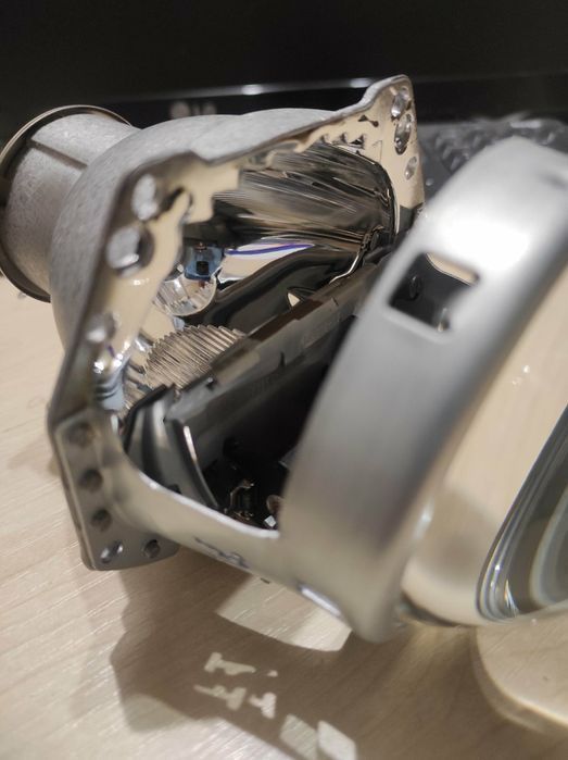 Hella 3R Blue Биксеноновые линзы под лампы H7 и D2S 3 дюйма Koito