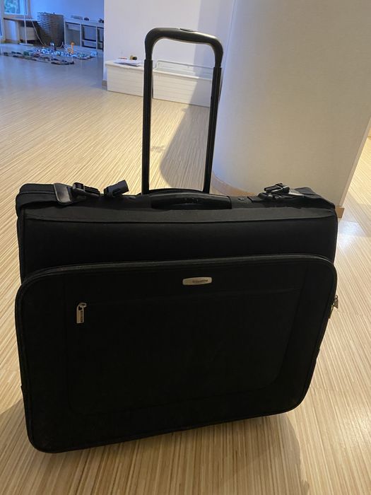 Walizka na garnitury na kółkach Travelite