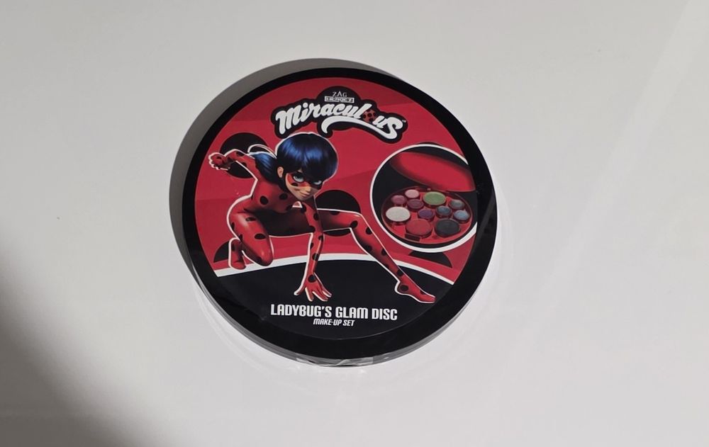 Paletka z błyszczykami