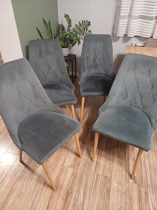 Krzesła tapicerowane 4szt  do salonu , welur  szary