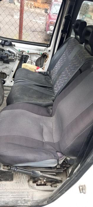 Пежо експерт продаж