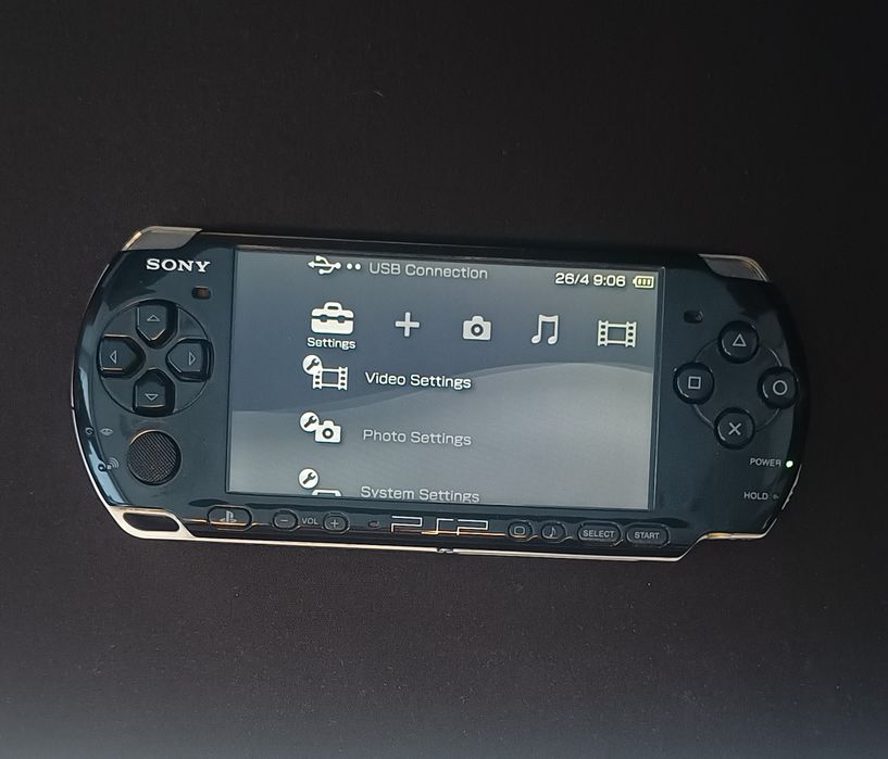 Psp-3004 (64gb modded: RetroArch)