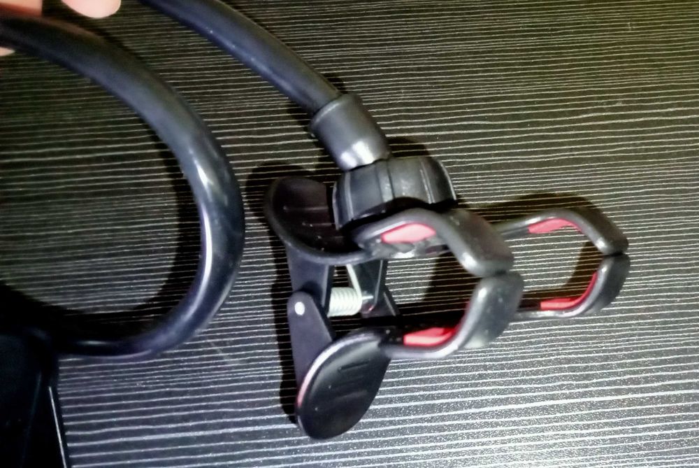Suporte flexível para telemóvel