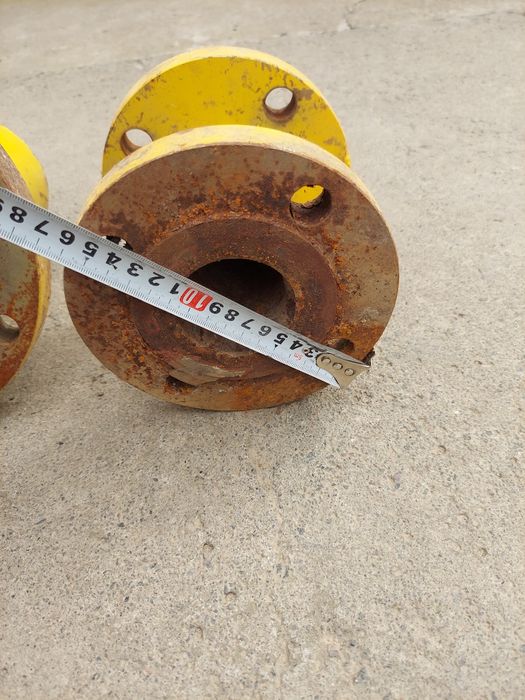 Флянці сталеві різних розмірів