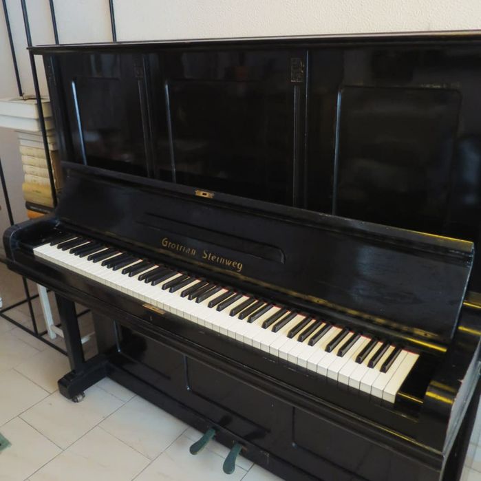 Piano Grotrian Steinweg