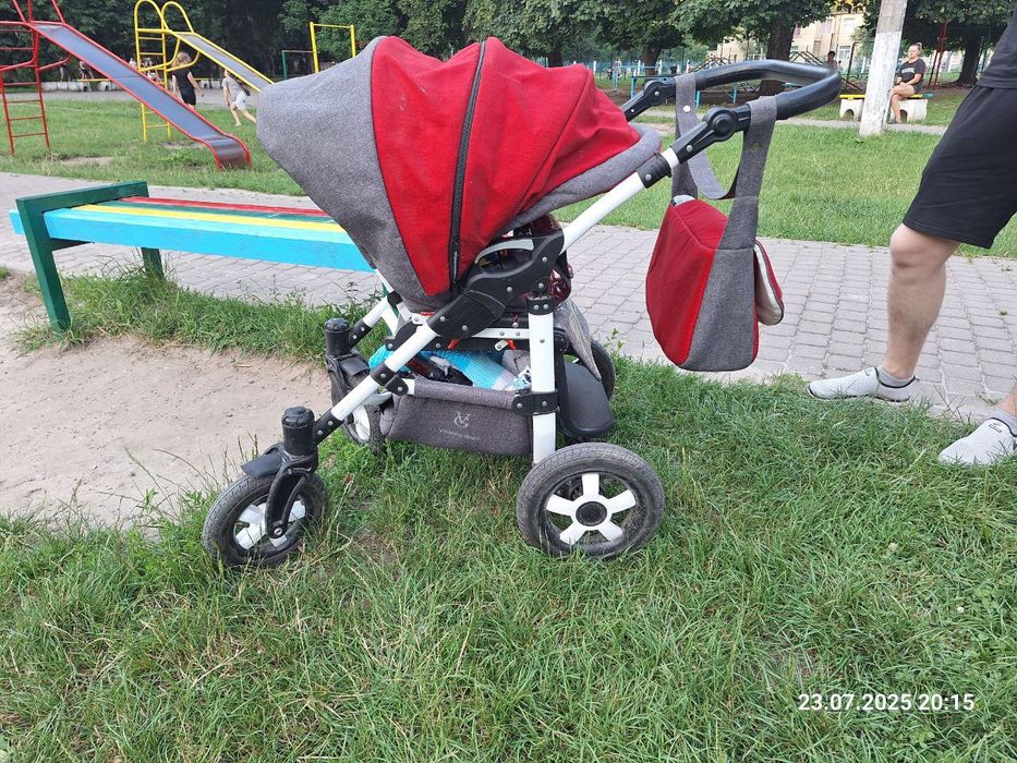 Продам дитячу каляску