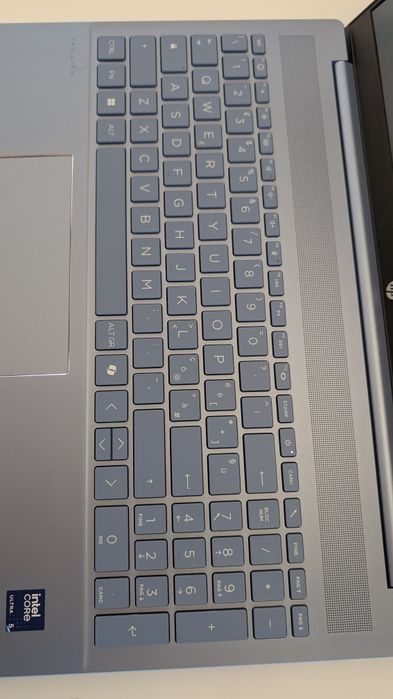 HP Pavilion 16-af0003sl Intel Core Ultra 5 16 GB / 512 GB Blue (2025)