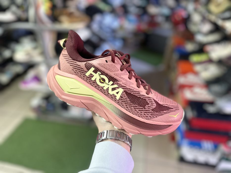 Кросівки Hoka Challenger 8 ( РОЗМІР 38 )