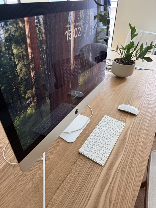 iMac 27” Retina 5K (2020) — Excelente Estado