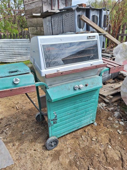 Grill gazowy zielony