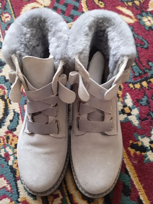 Замшові .ботінки .зимові