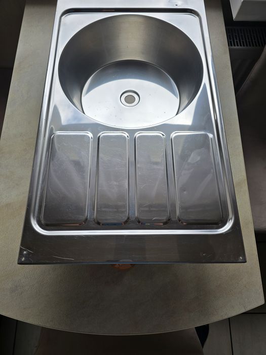 Oryginalny zlewozmywak z  domku holenderskiego