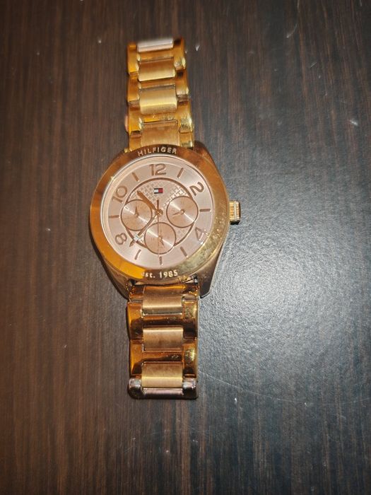 Relógio Tommy Hilfiger Feminino – Dourado