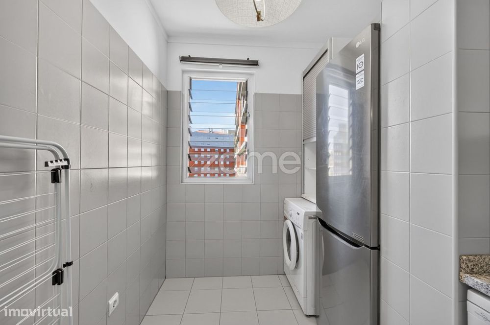 Apartamento T2 mobilado para arrendamento no Lumiar – Alta de Lisboa