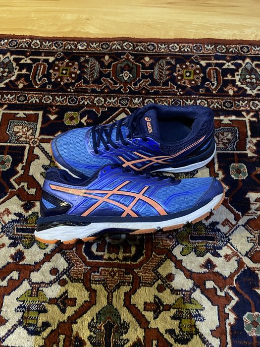 Кросівки ASICS GT-2000