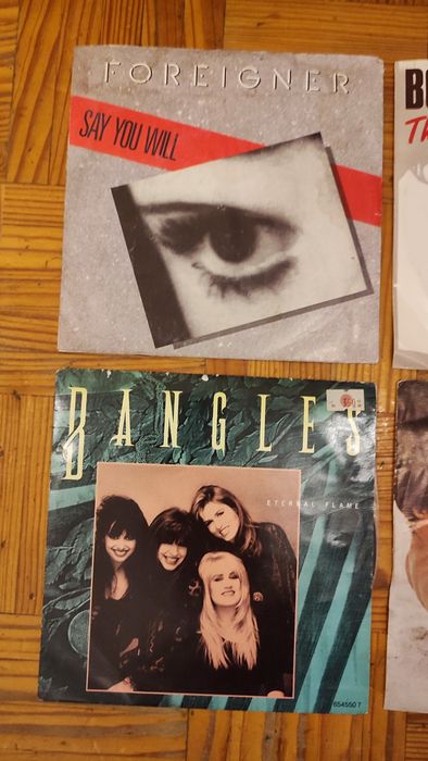 Lote de singles Rock/Pop424979783609886721