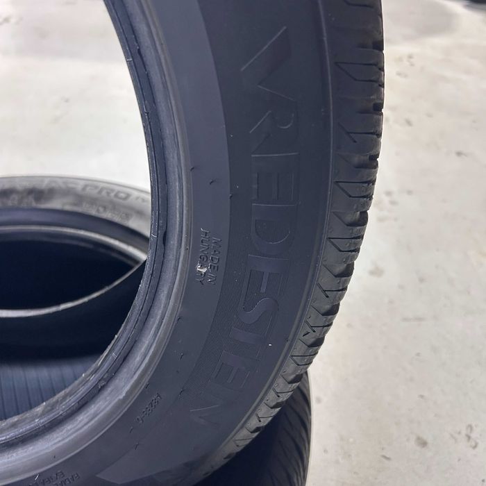 Pneus Vredestein 215 / 55 / R17