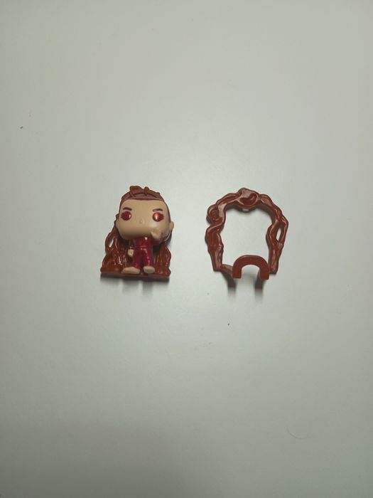 Max upside down -Stranger Things Kinder Joy